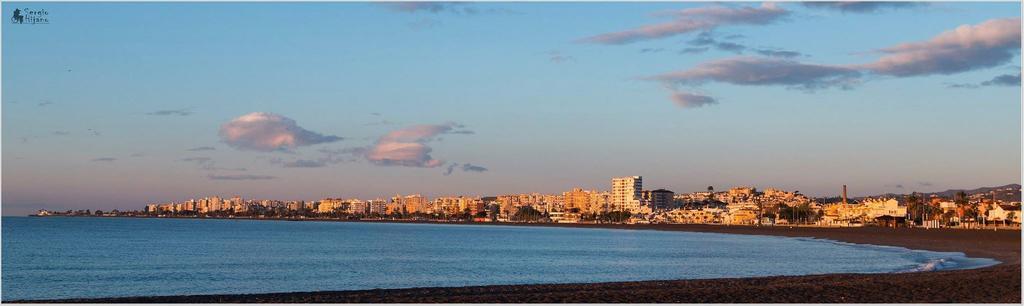 Apartamentos Turisticos Las Yucas Torre Del Mar Extérieur photo