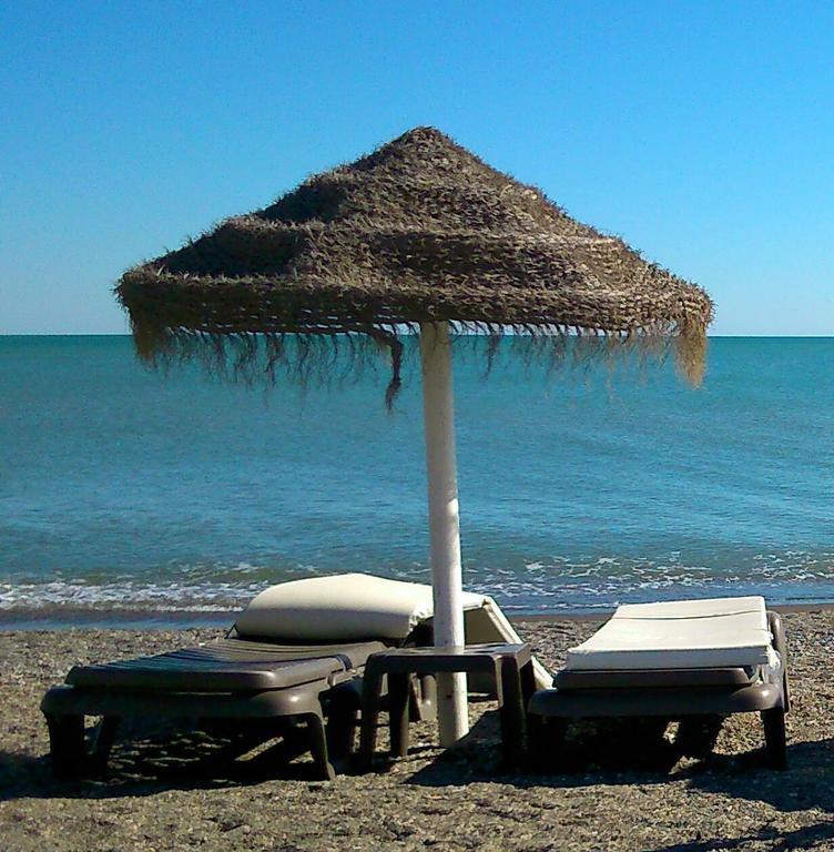 Apartamentos Turisticos Las Yucas Torre Del Mar Extérieur photo