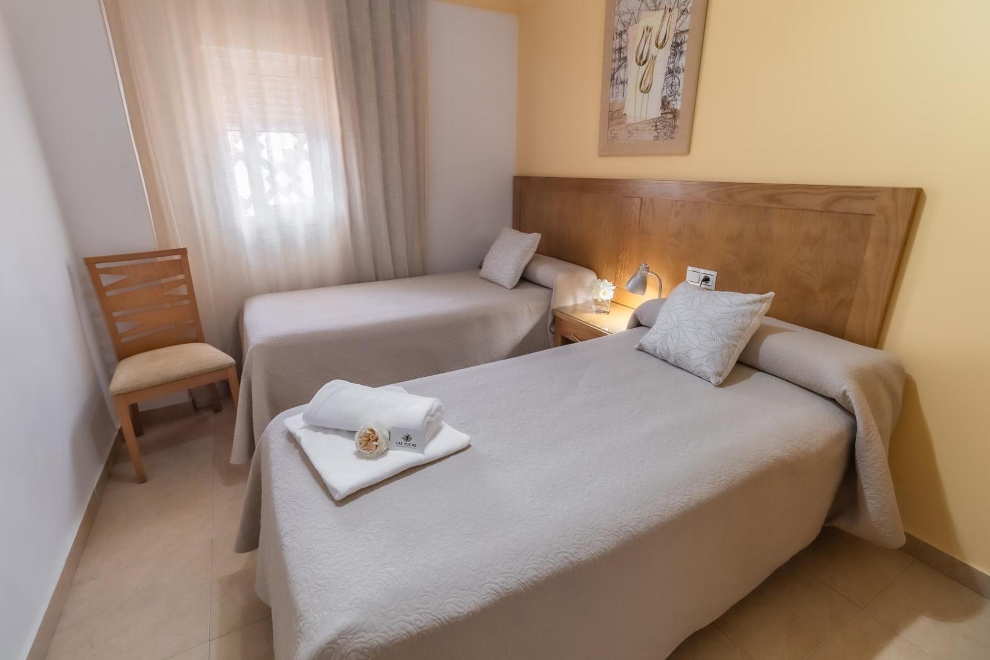 Apartamentos Turisticos Las Yucas Torre Del Mar Extérieur photo